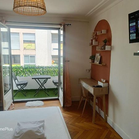Belle Chambre D'Hote Avec Balcon Prive - 3 Mins Gare Annemasse - Geneve Acces Direct Eksteriør bilde